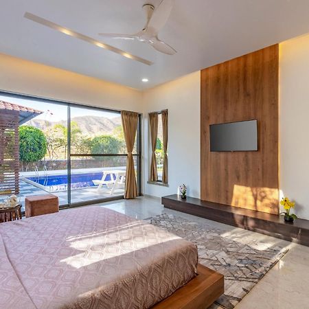 Stayvista'S Bella Dream - Mountain-View With Outdoor Pool, Lawn Featuring A Gazebo & Indoor Games Udajpur Exteriér fotografie