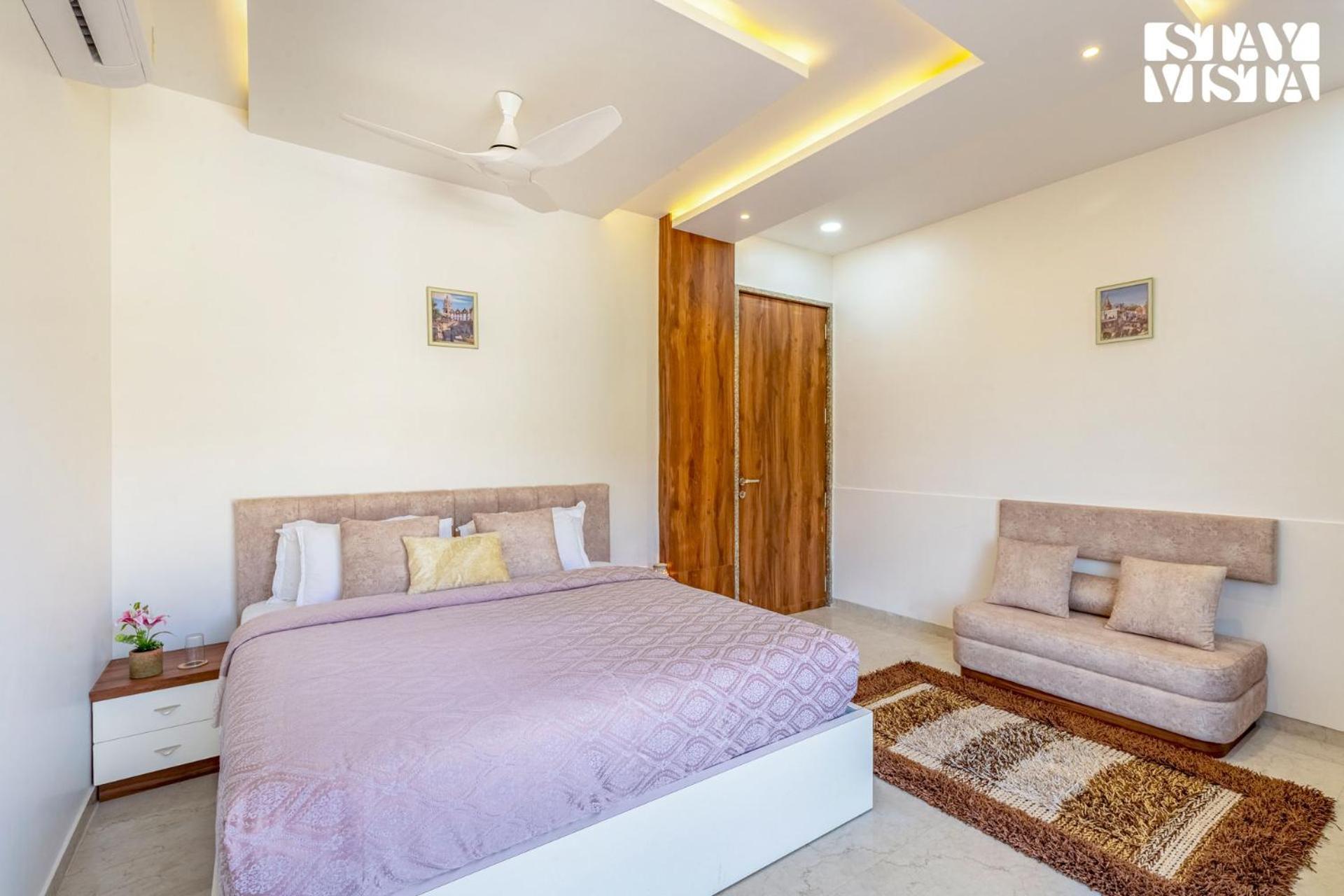 Stayvista'S Bella Dream - Mountain-View With Outdoor Pool, Lawn Featuring A Gazebo & Indoor Games Udajpur Exteriér fotografie