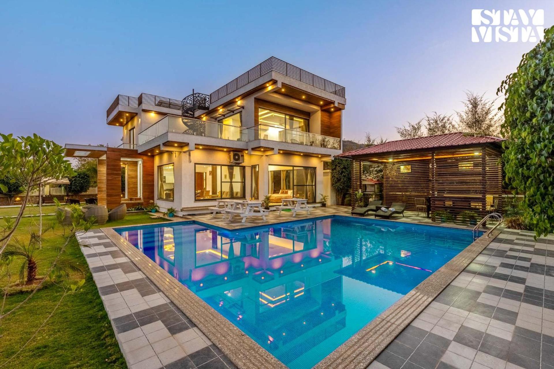 Stayvista'S Bella Dream - Mountain-View With Outdoor Pool, Lawn Featuring A Gazebo & Indoor Games Udajpur Exteriér fotografie